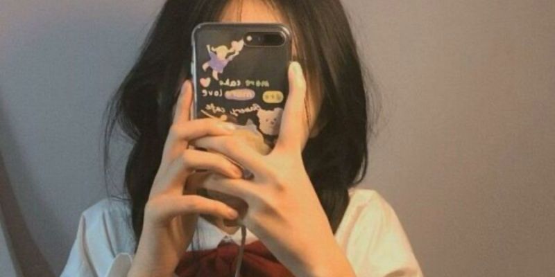Ảnh gái xinh che mặt
